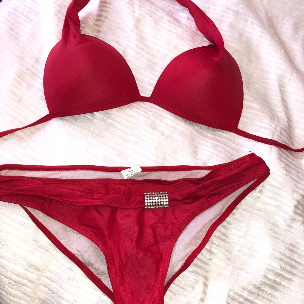 Red Bikini - image 4
